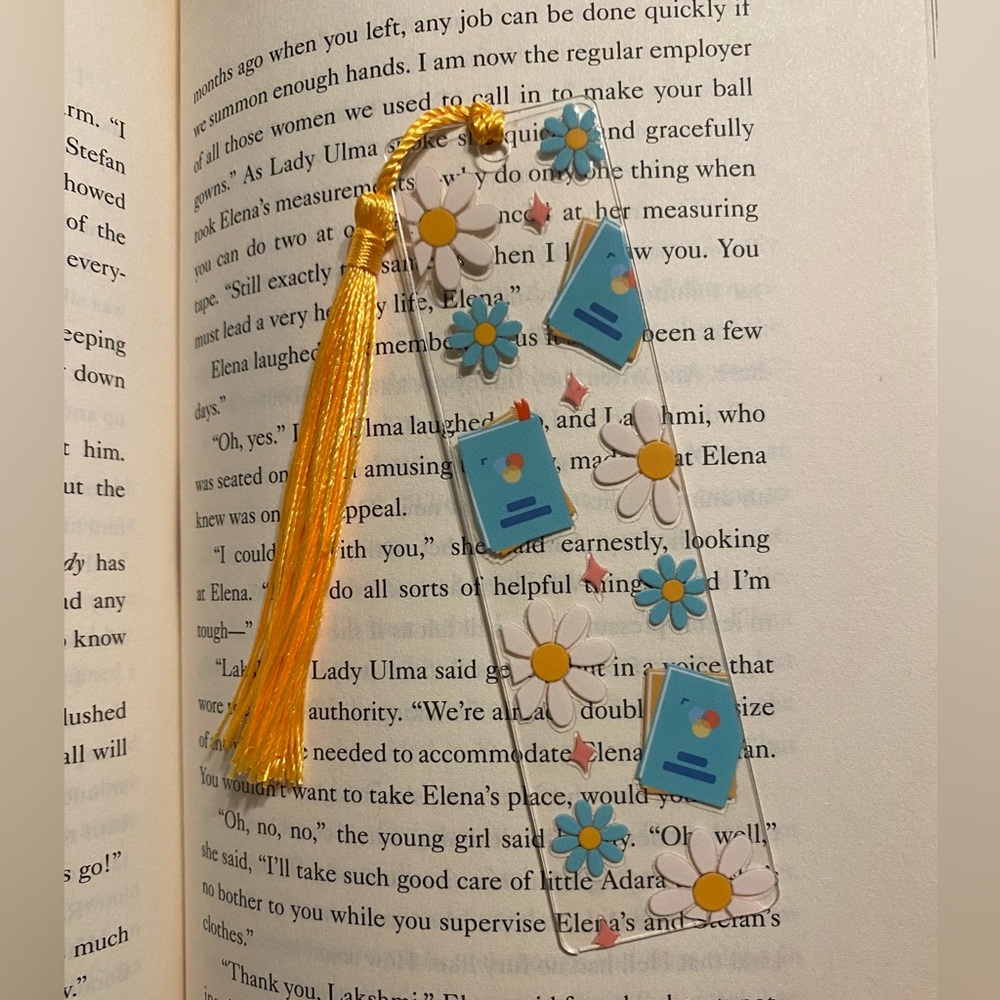📚2/$10📚 Girly Books and Flowers Handcrafted Bookmark